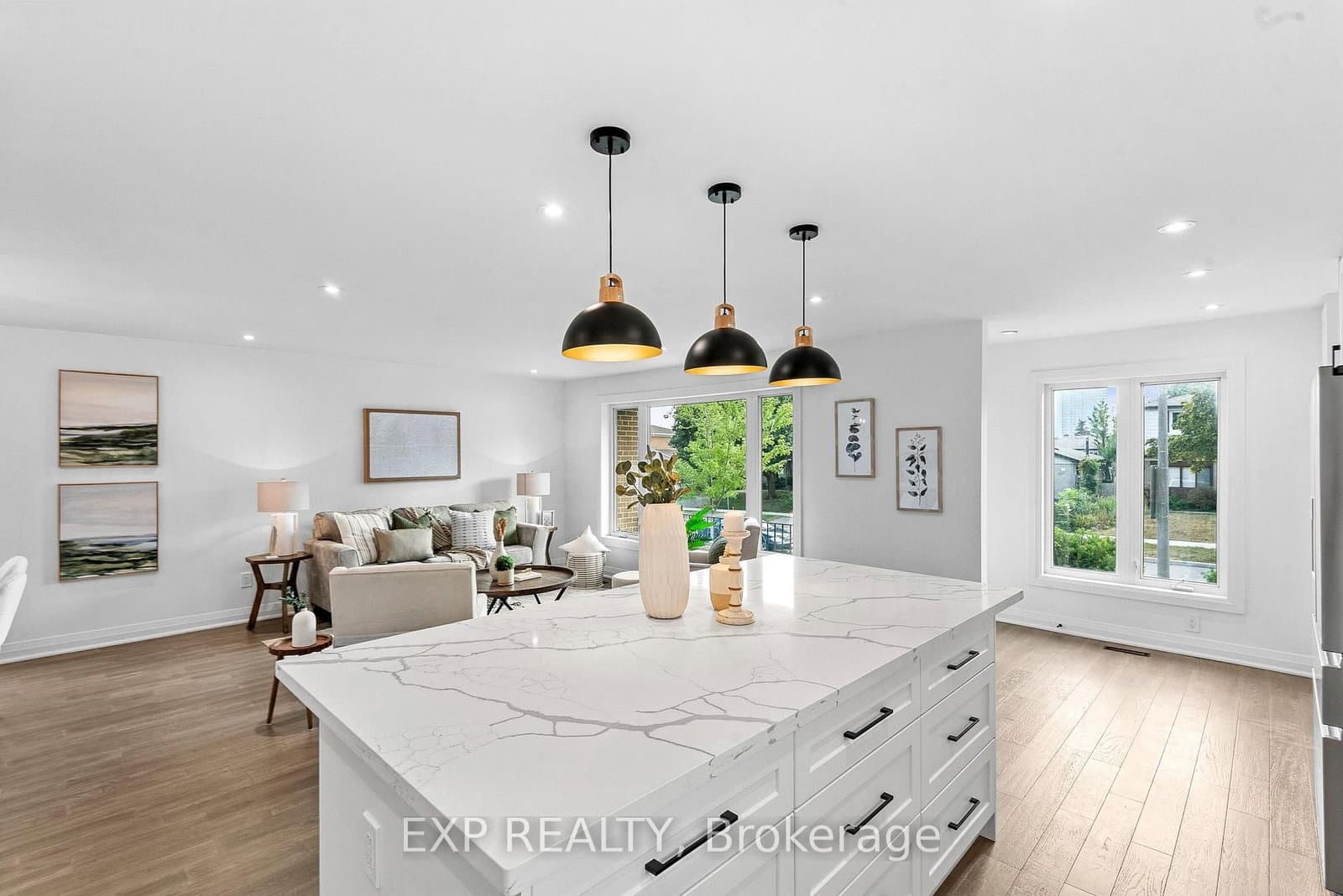 5 Midcroft Dr, Toronto - Photo 11 of 40