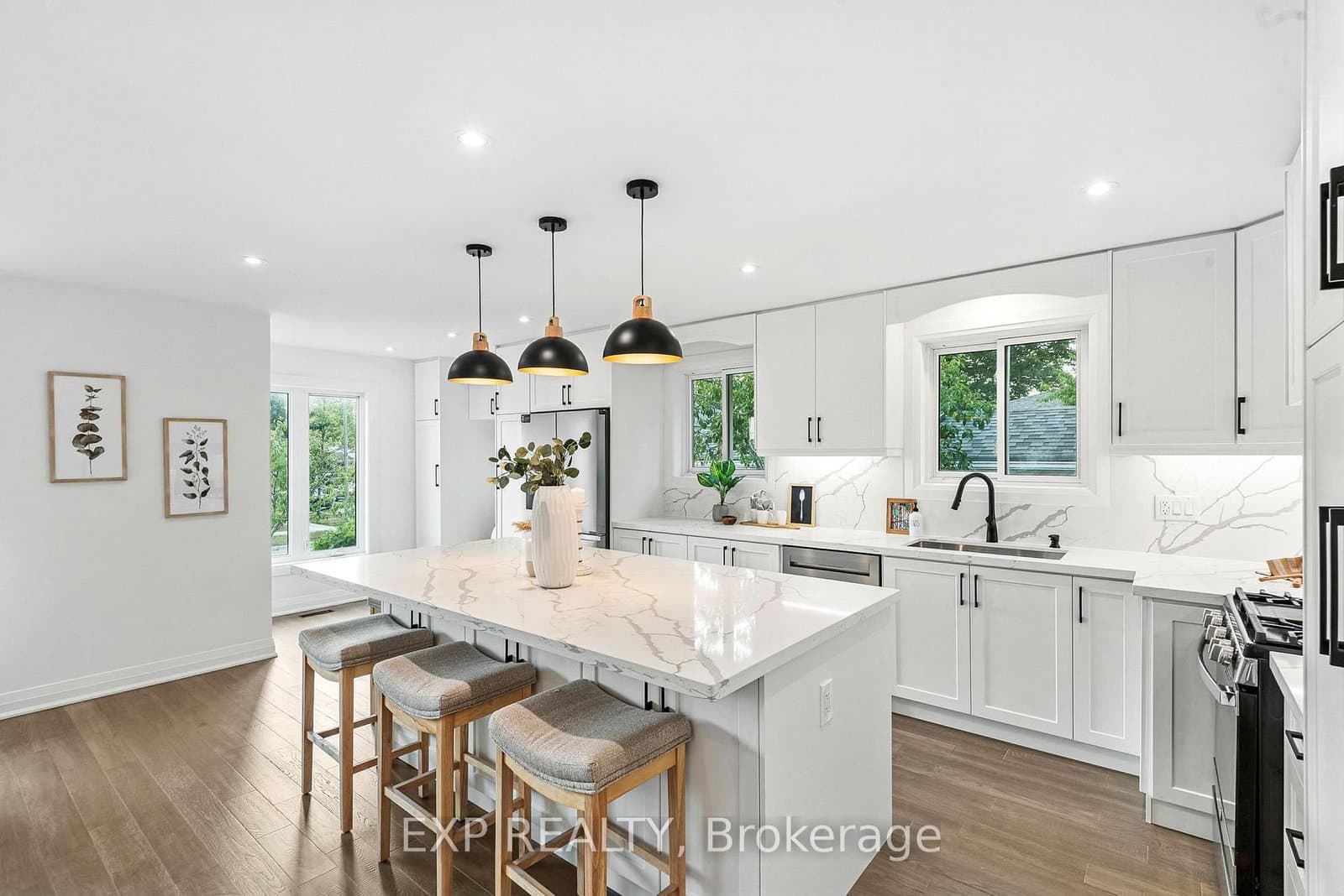 5 Midcroft Dr, Toronto - Photo 13 of 40