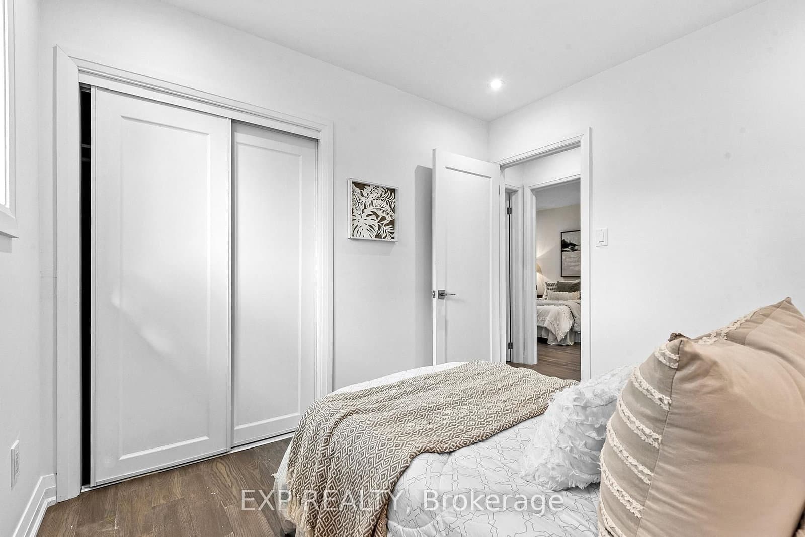 5 Midcroft Dr, Toronto - Photo 25 of 40