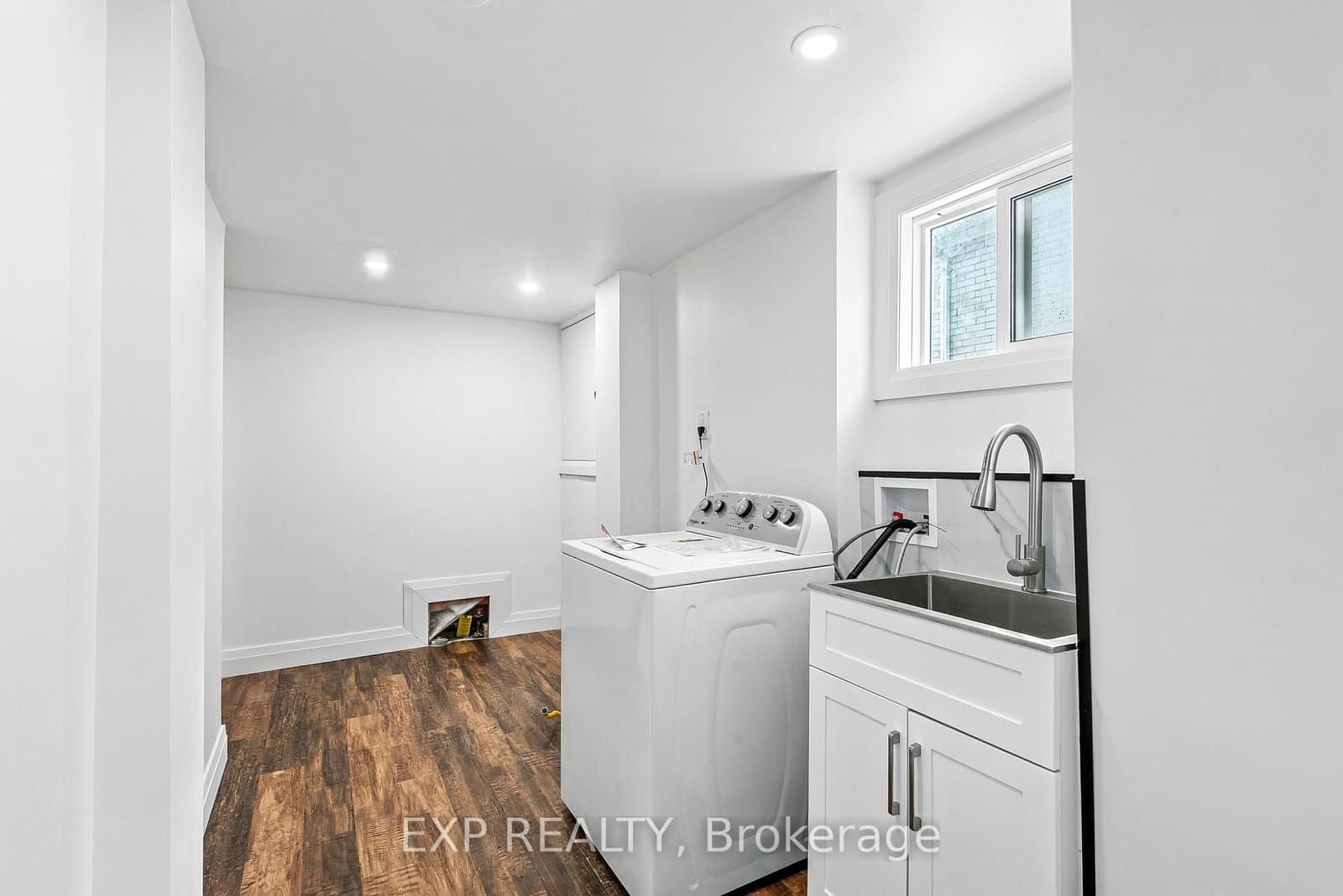 5 Midcroft Dr, Toronto - Photo 30 of 40
