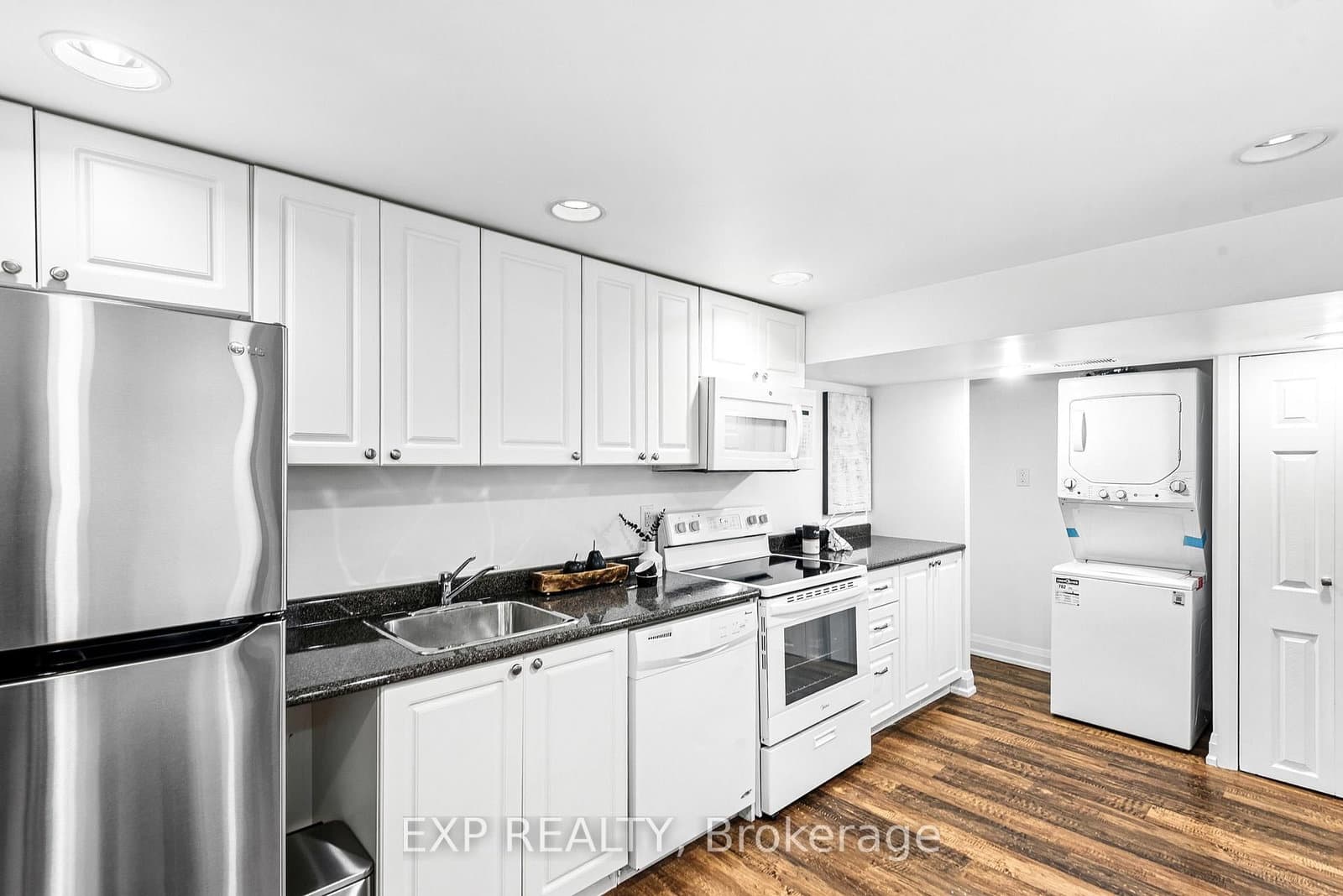 5 Midcroft Dr, Toronto - Photo 32 of 40
