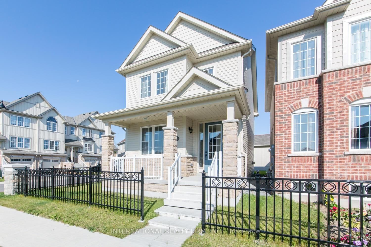 50 McBride Ave, Bowmanville