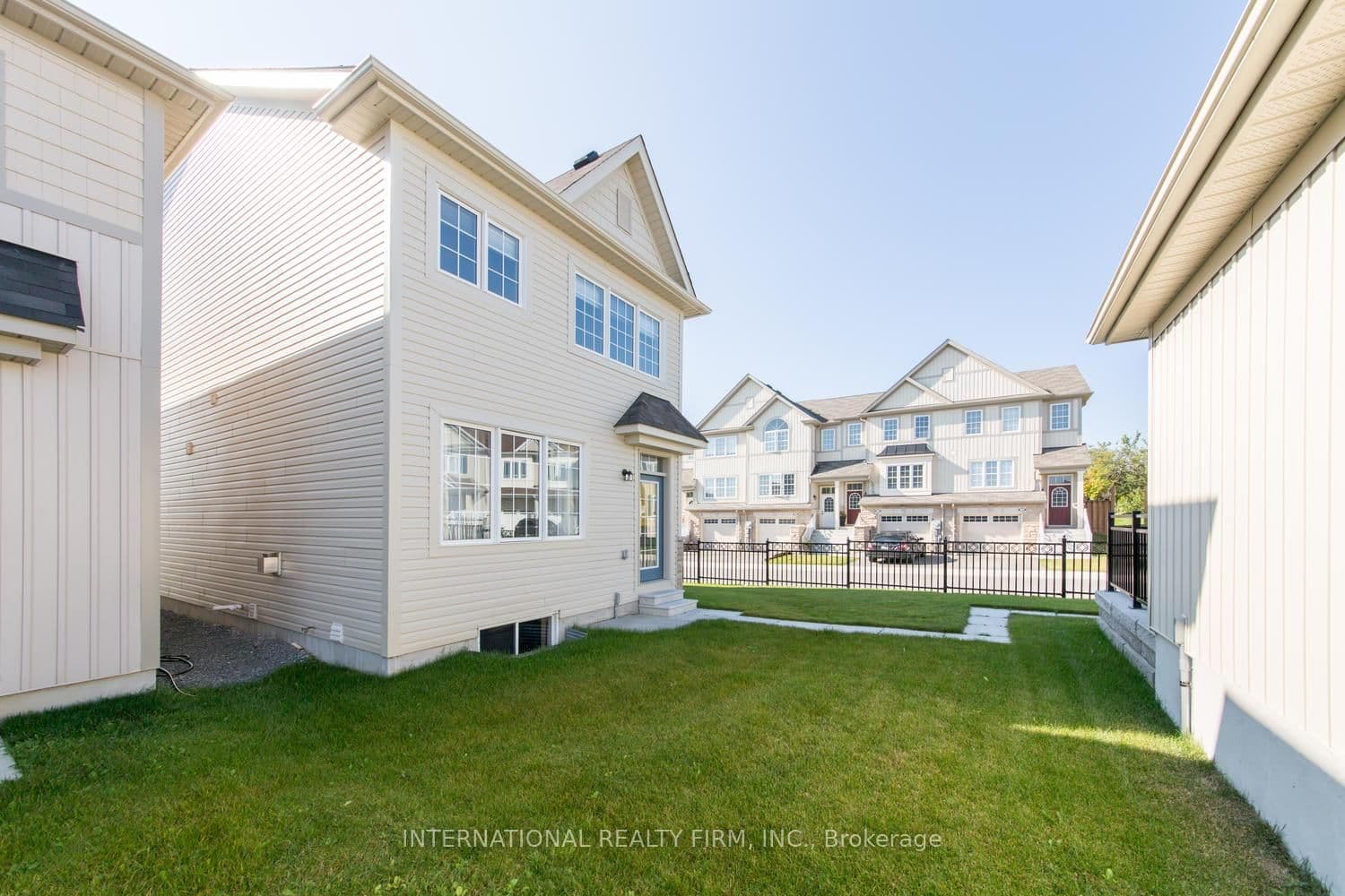 50 McBride Ave, Bowmanville - Photo 20 of 20
