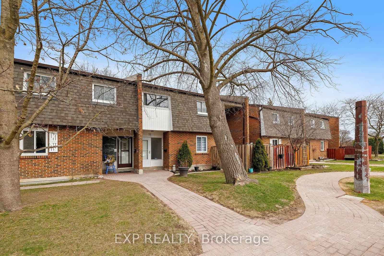 109 Dovedale Dr, 51, Whitby - Photo 2 of 40