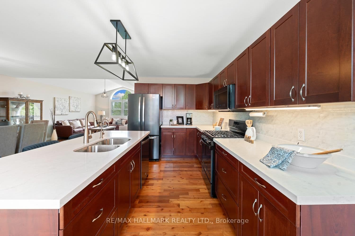 59 Suggitt Dr, Nestleton Station - Photo 16 of 40
