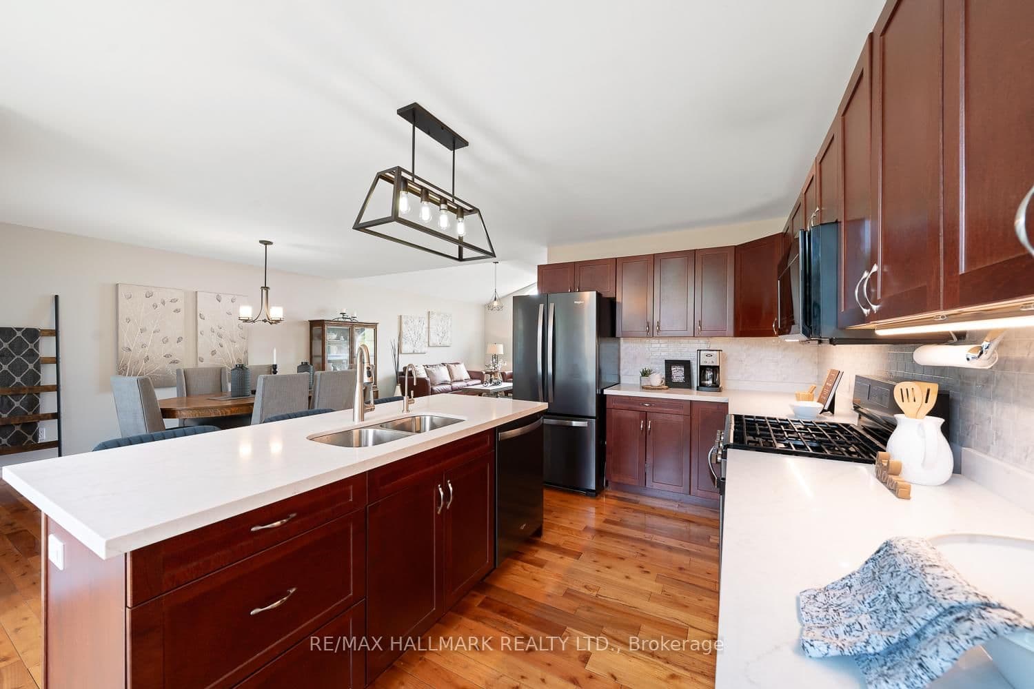 59 Suggitt Dr, Nestleton Station - Photo 17 of 40