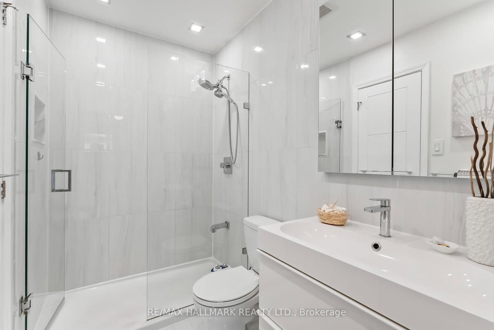 60 Frost Dr., Whitby - Photo 23 of 40