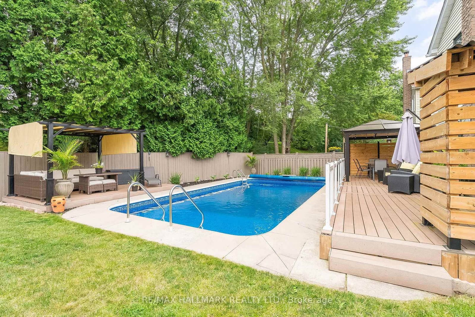 60 Frost Dr., Whitby - Photo 33 of 40