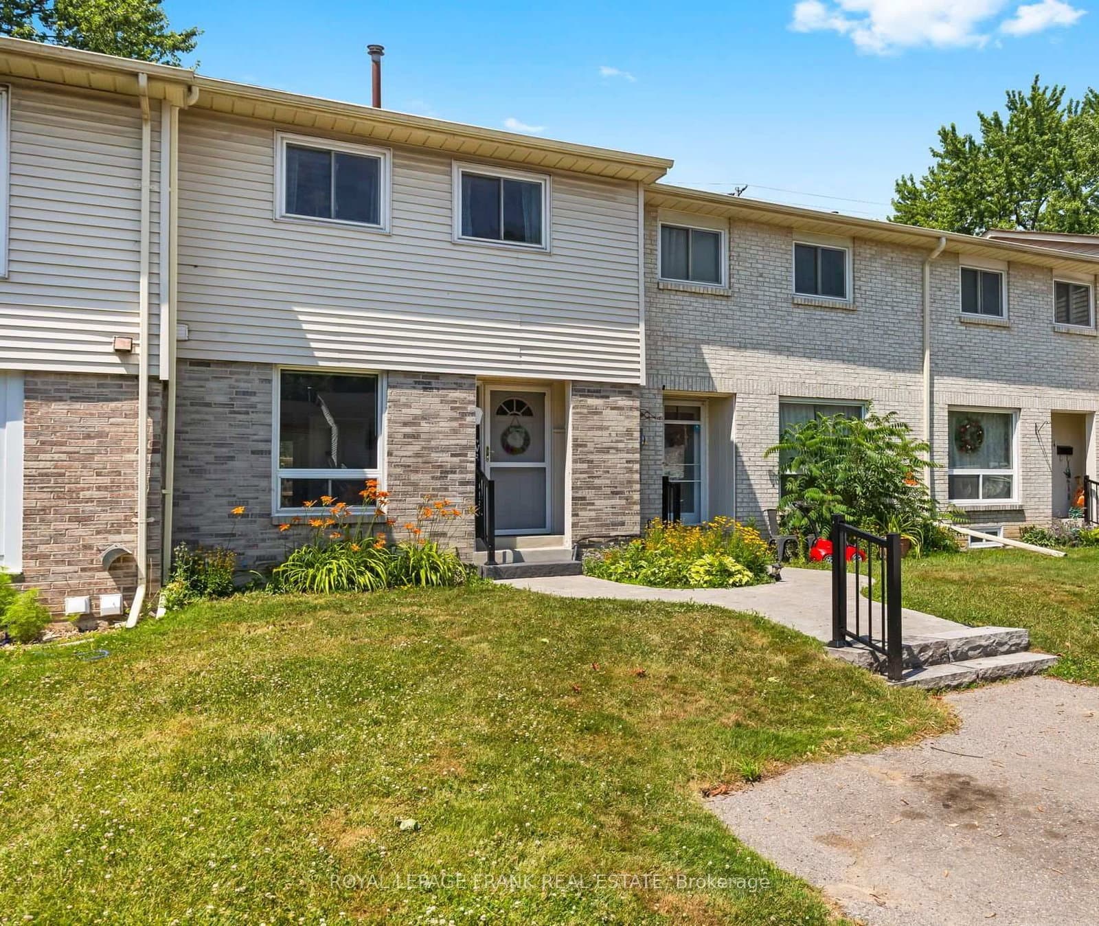 61-611 Galahad Dr, Oshawa