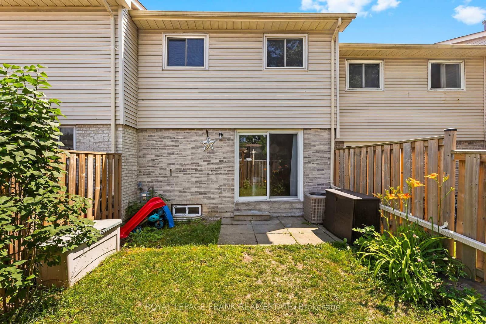 61-611 Galahad Dr, Oshawa - Photo 31 of 35
