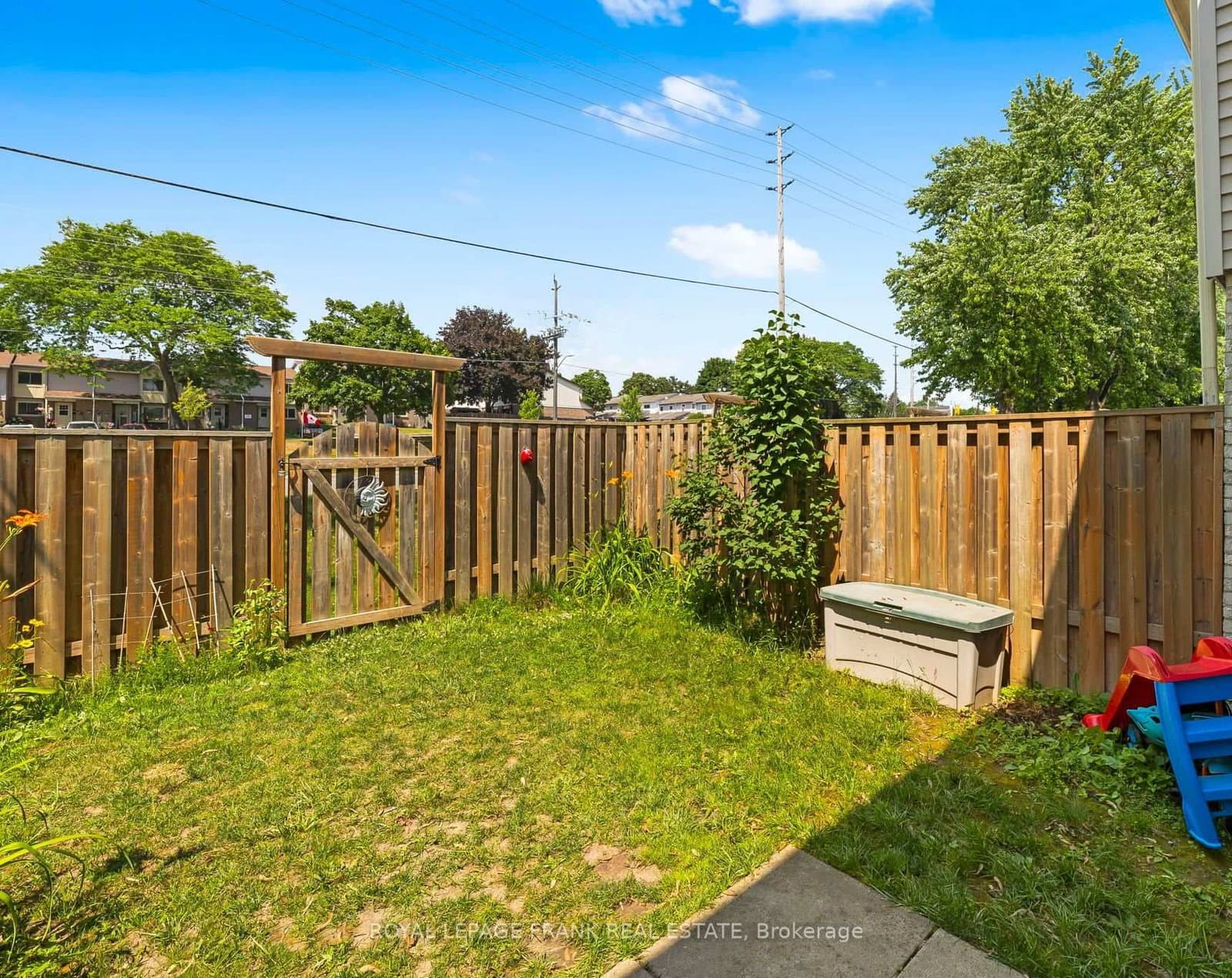 61-611 Galahad Dr, Oshawa - Photo 32 of 35