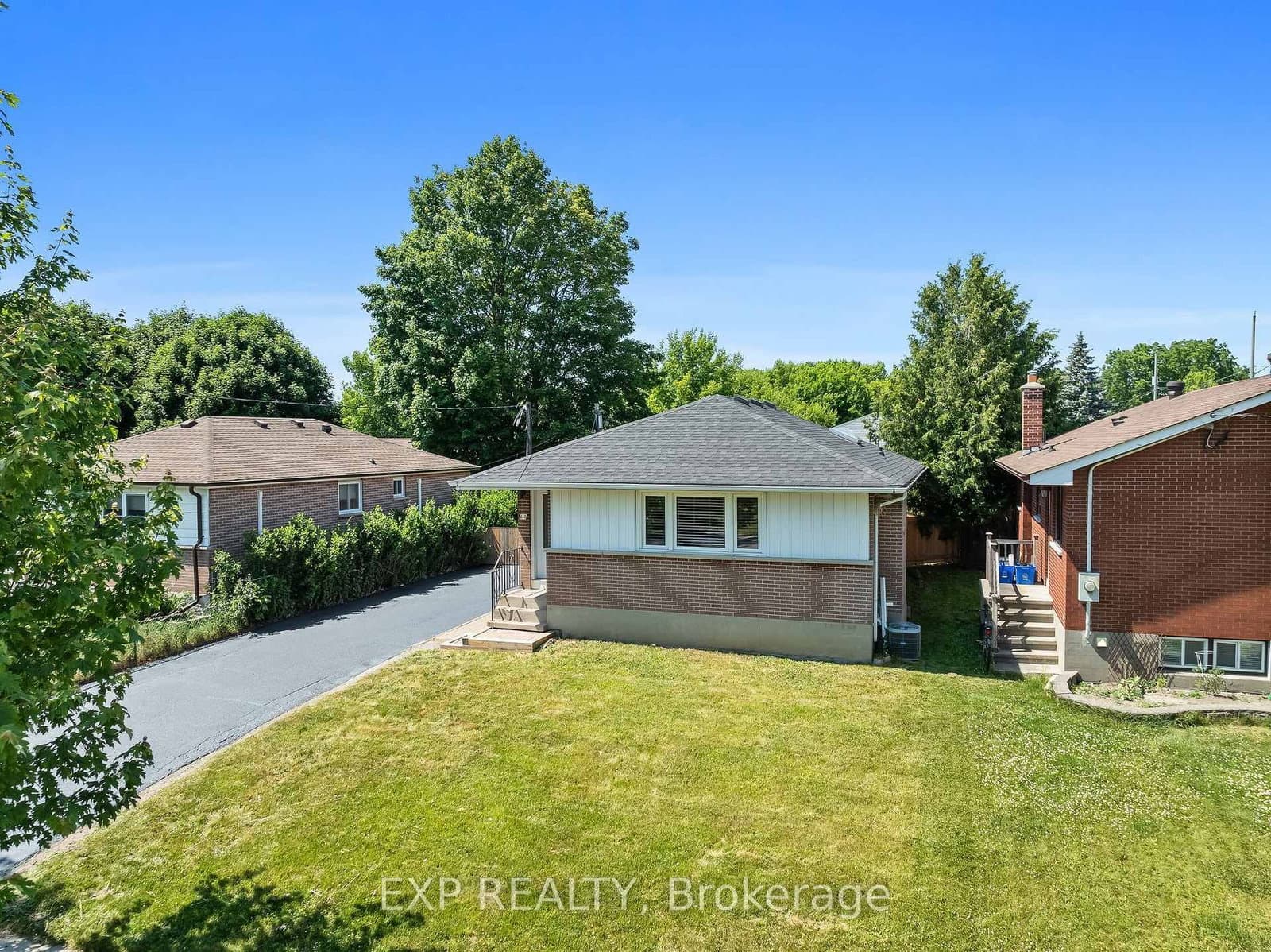 610 Shakespeare Ave, Oshawa - Photo 4 of 39