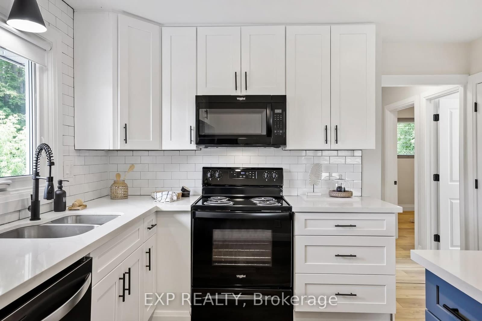 610 Shakespeare Ave, Oshawa - Photo 18 of 39