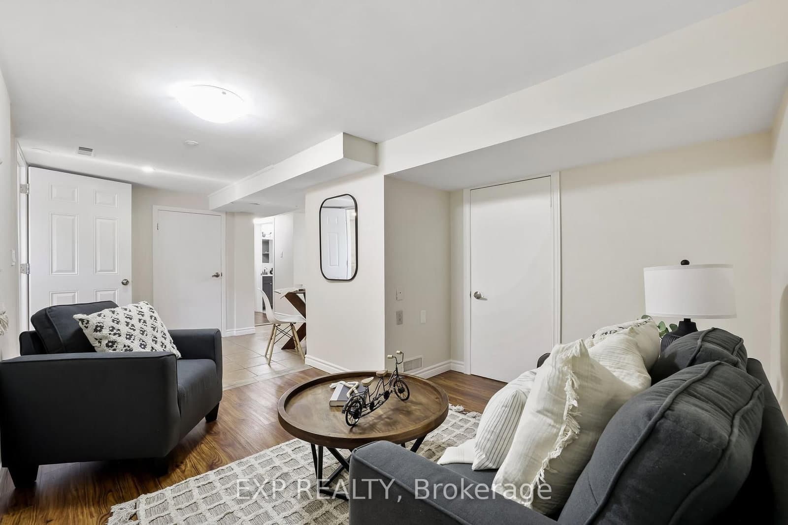 610 Shakespeare Ave, Oshawa - Photo 24 of 39