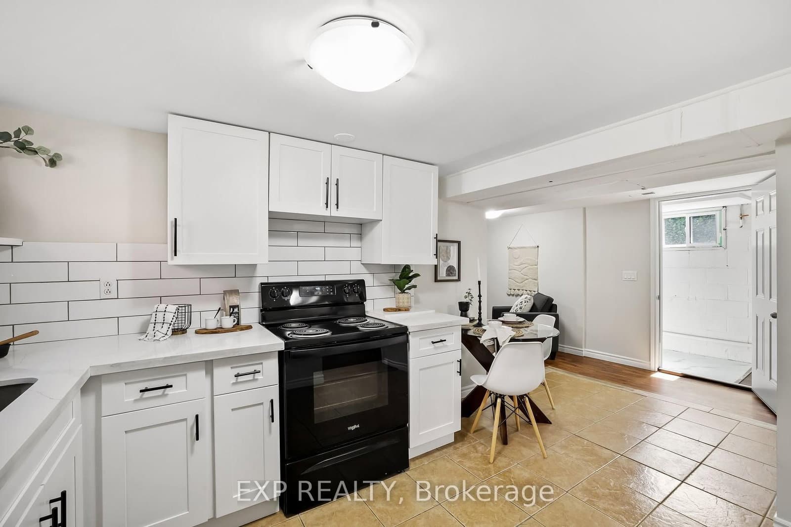 610 Shakespeare Ave, Oshawa - Photo 27 of 39