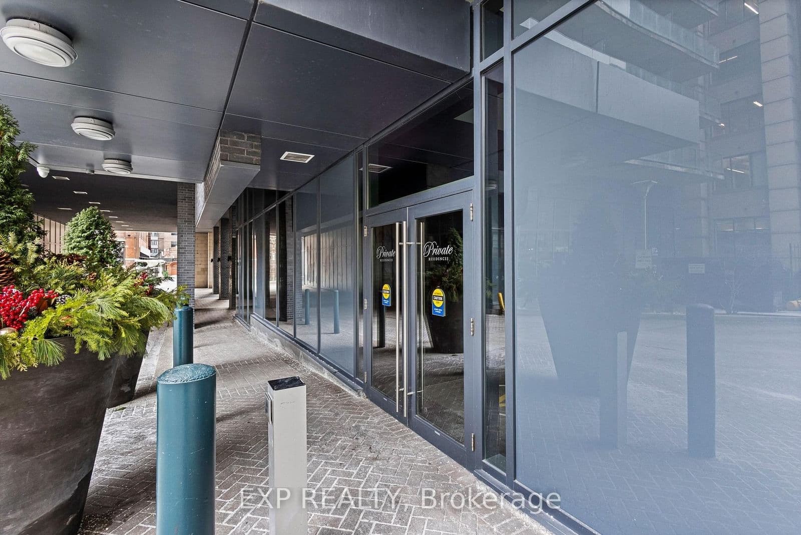 478 King St W, 611, Toronto - Photo 3 of 40
