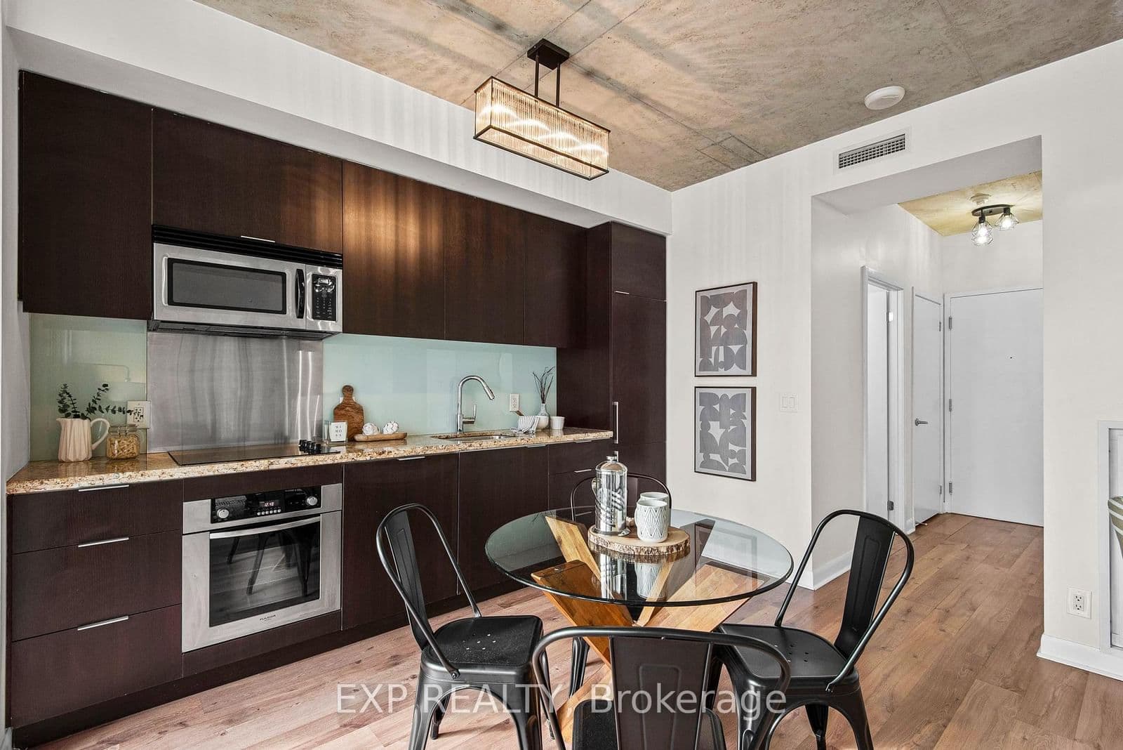 478 King St W, 611, Toronto - Photo 12 of 40