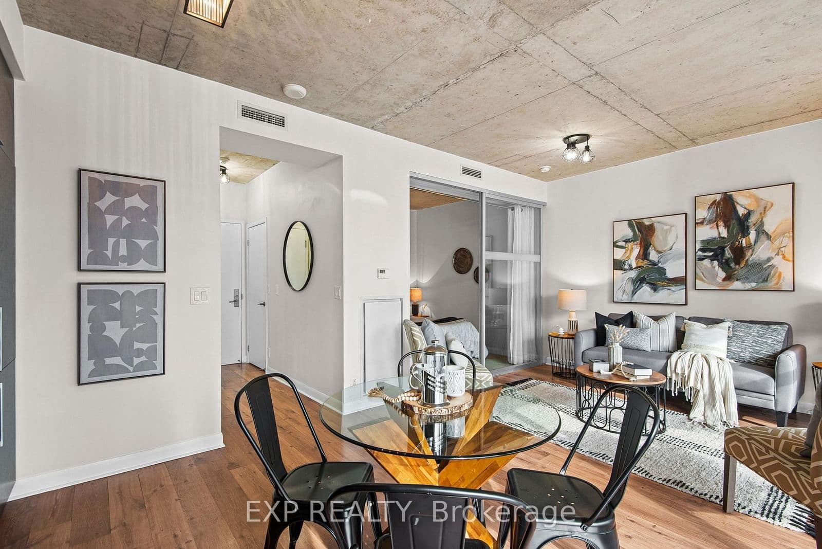 478 King St W, 611, Toronto - Photo 16 of 40