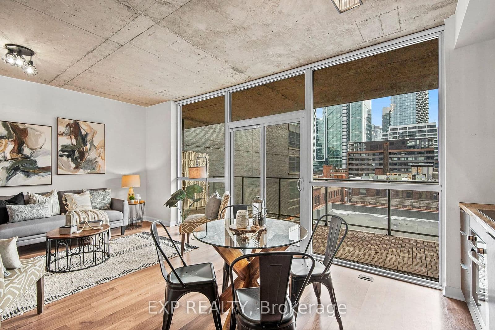 478 King St W, 611, Toronto - Photo 17 of 40