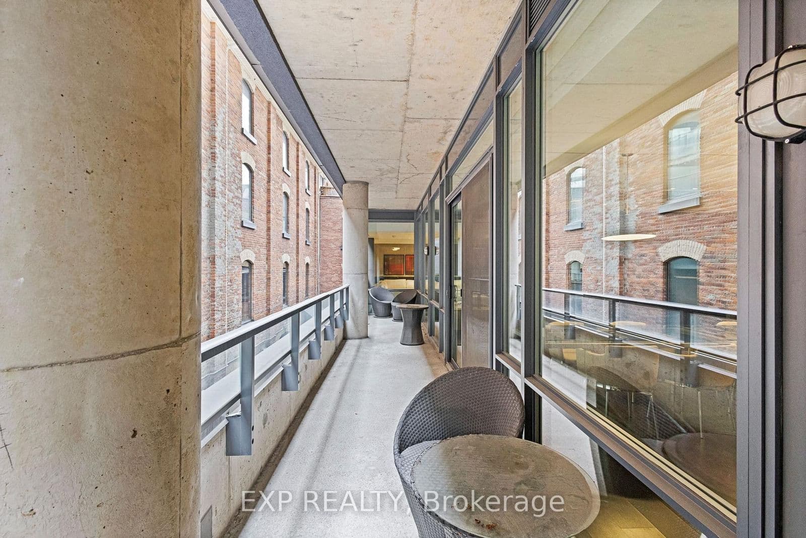 478 King St W, 611, Toronto - Photo 35 of 40