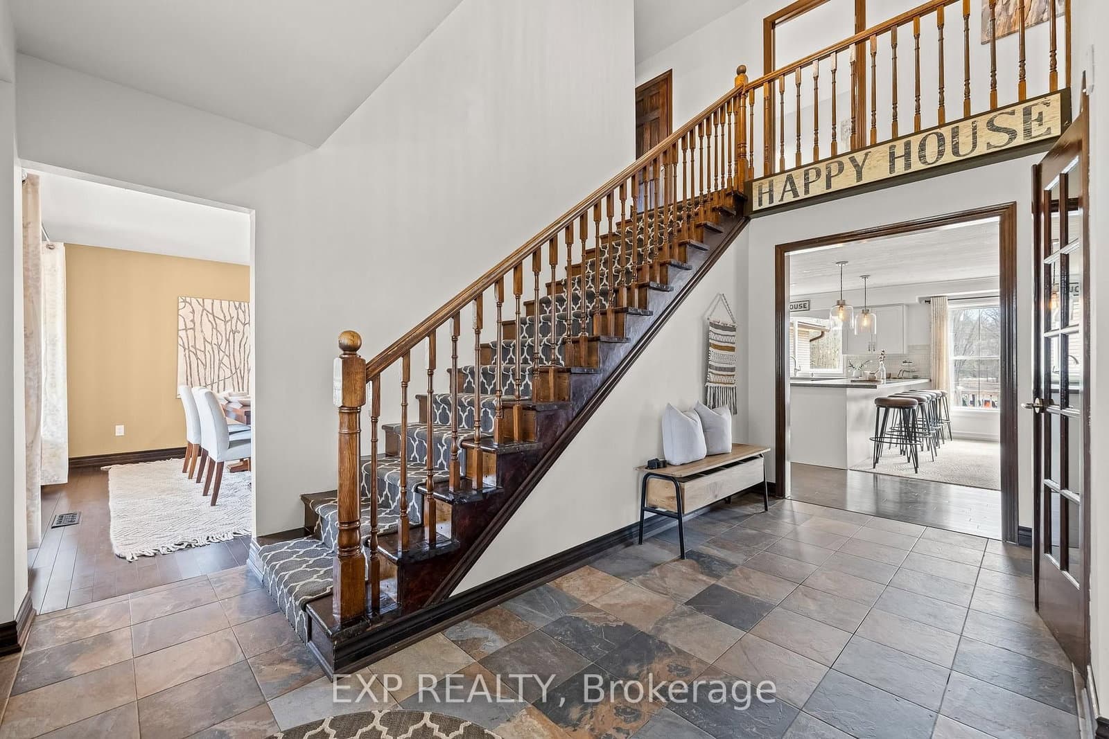 667 Ford Cres, Cavan - Photo 4 of 40