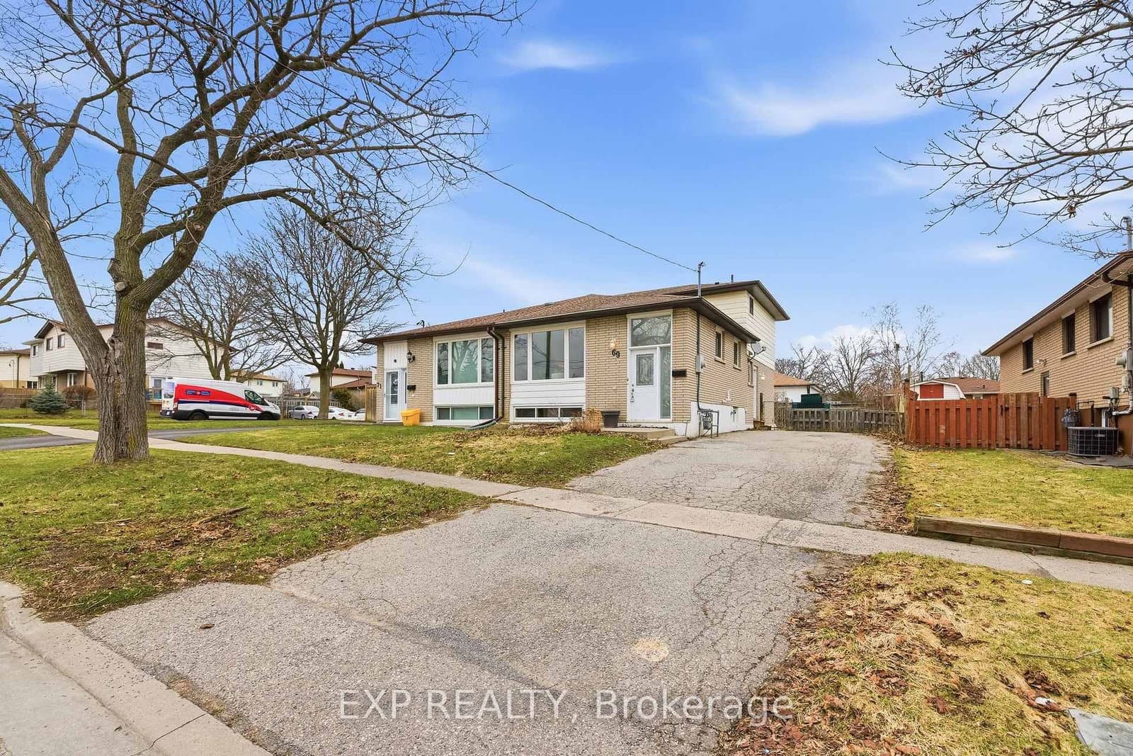 69 Little Ave, Bowmanville - Photo 3 of 39