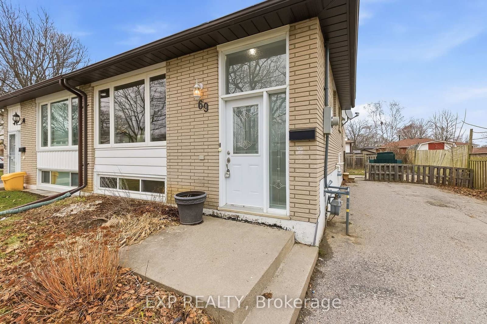 69 Little Ave, Bowmanville - Photo 5 of 39