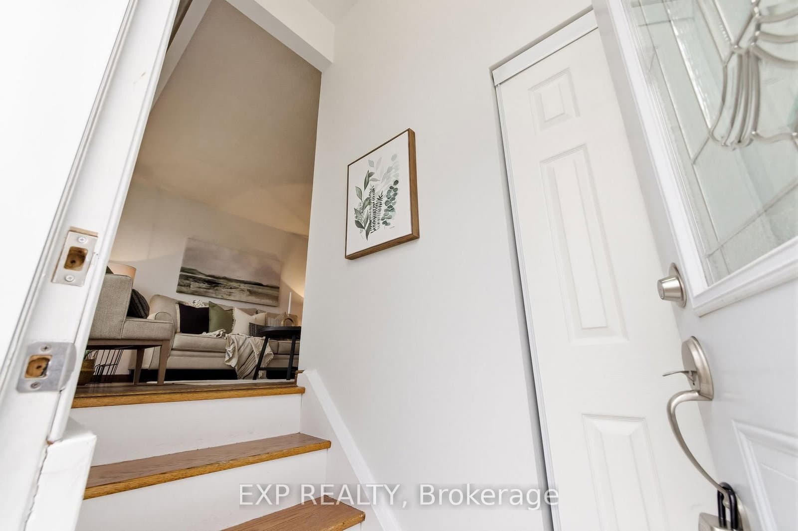 69 Little Ave, Bowmanville - Photo 6 of 39