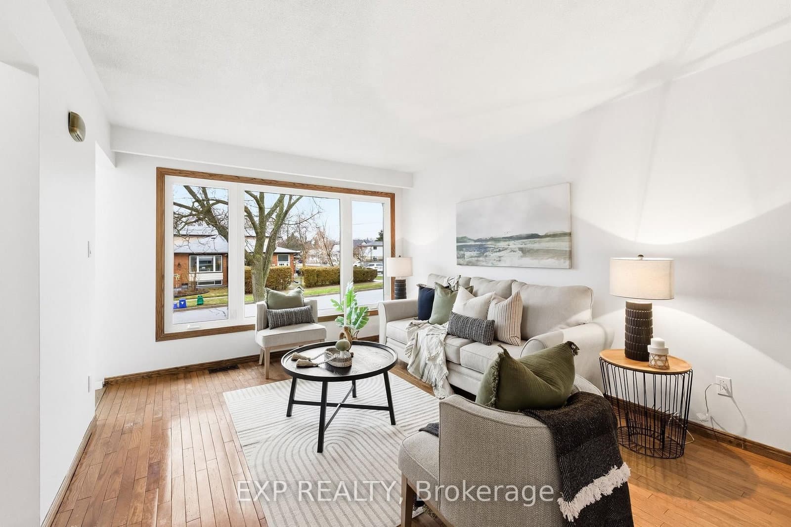 69 Little Ave, Bowmanville - Photo 9 of 39