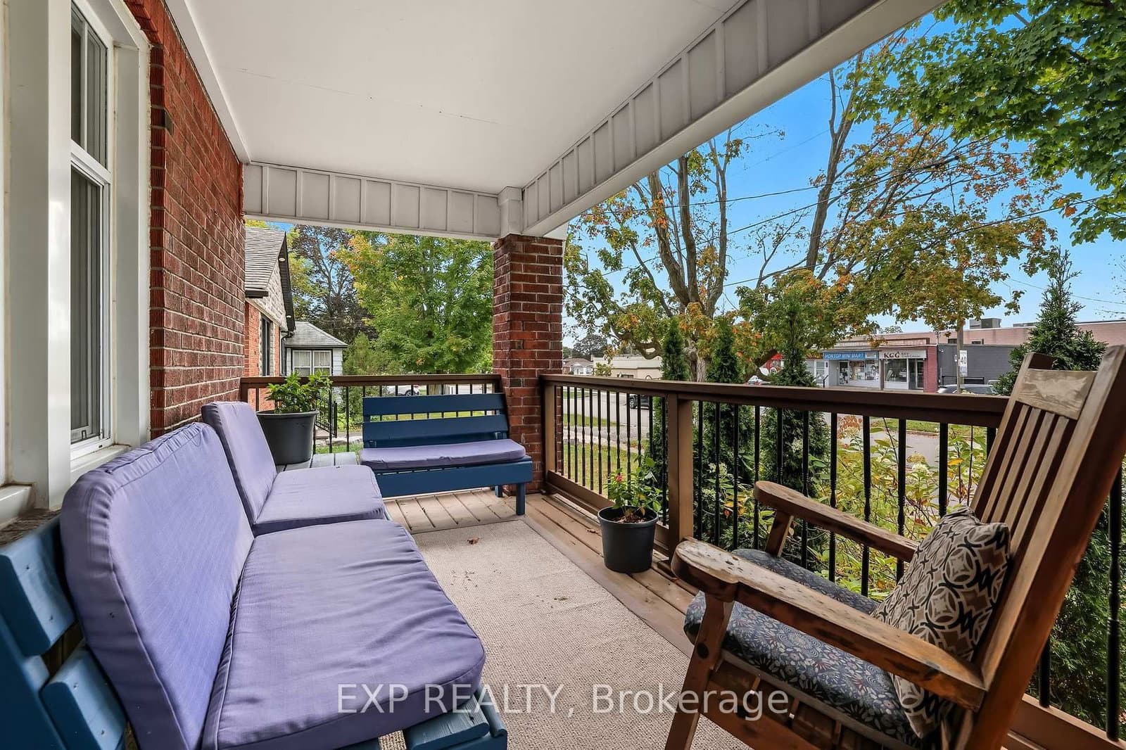 695 Hortop St, Oshawa - Photo 4 of 40
