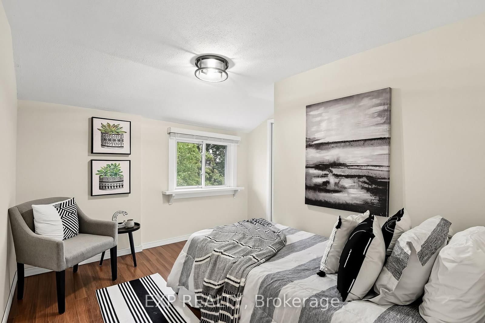 695 Hortop St, Oshawa - Photo 26 of 40