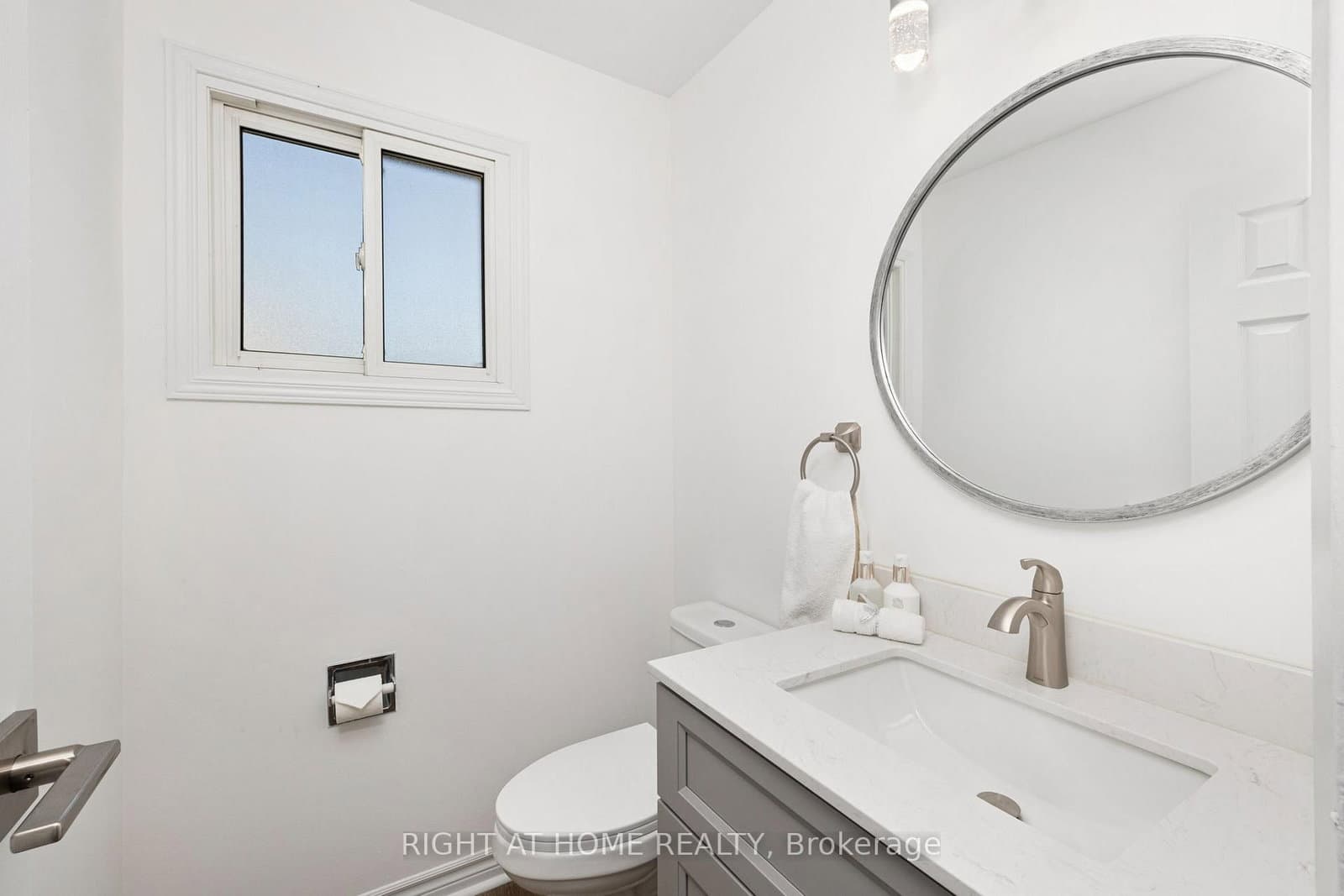 3-700 Harmony Rd N, Oshawa - Photo 3 of 37