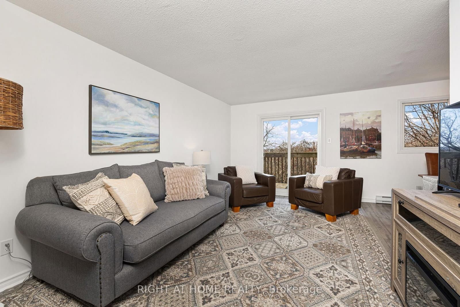 3-700 Harmony Rd N, Oshawa - Photo 5 of 37