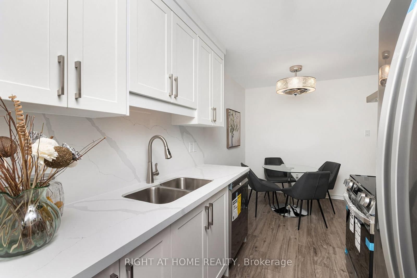 3-700 Harmony Rd N, Oshawa - Photo 10 of 37