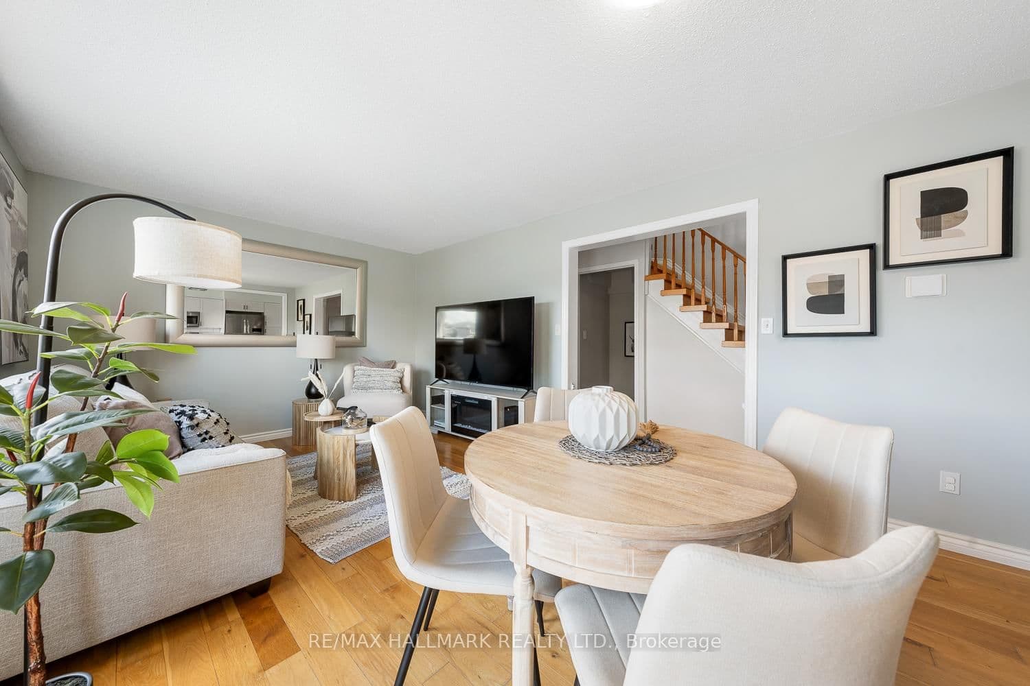 72 Hooper Square, Bowmanville - Photo 15 of 40