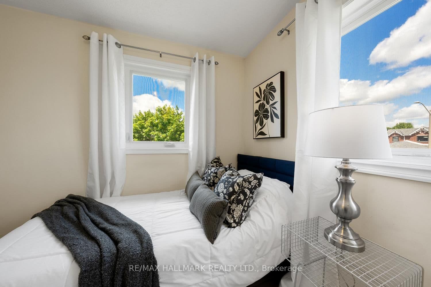 72 Hooper Square, Bowmanville - Photo 19 of 40