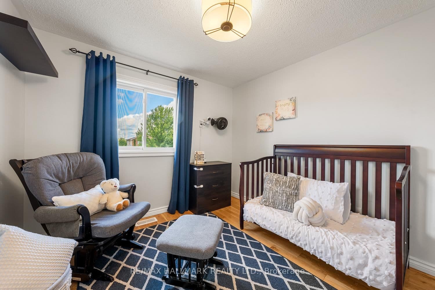 72 Hooper Square, Bowmanville - Photo 21 of 40
