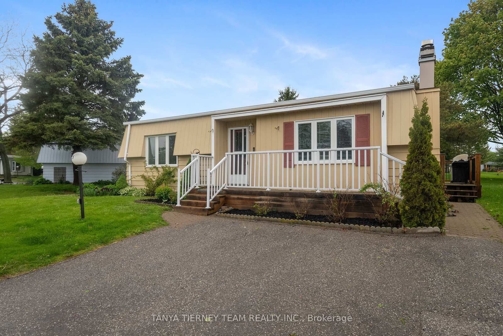 74 The Cove Rd, Newcastle - Photo 2 of 40