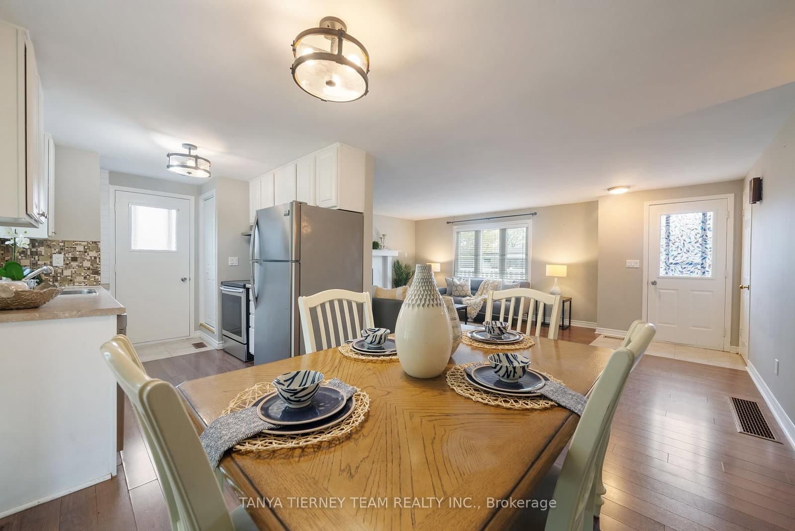 74 The Cove Rd, Newcastle - Photo 13 of 40