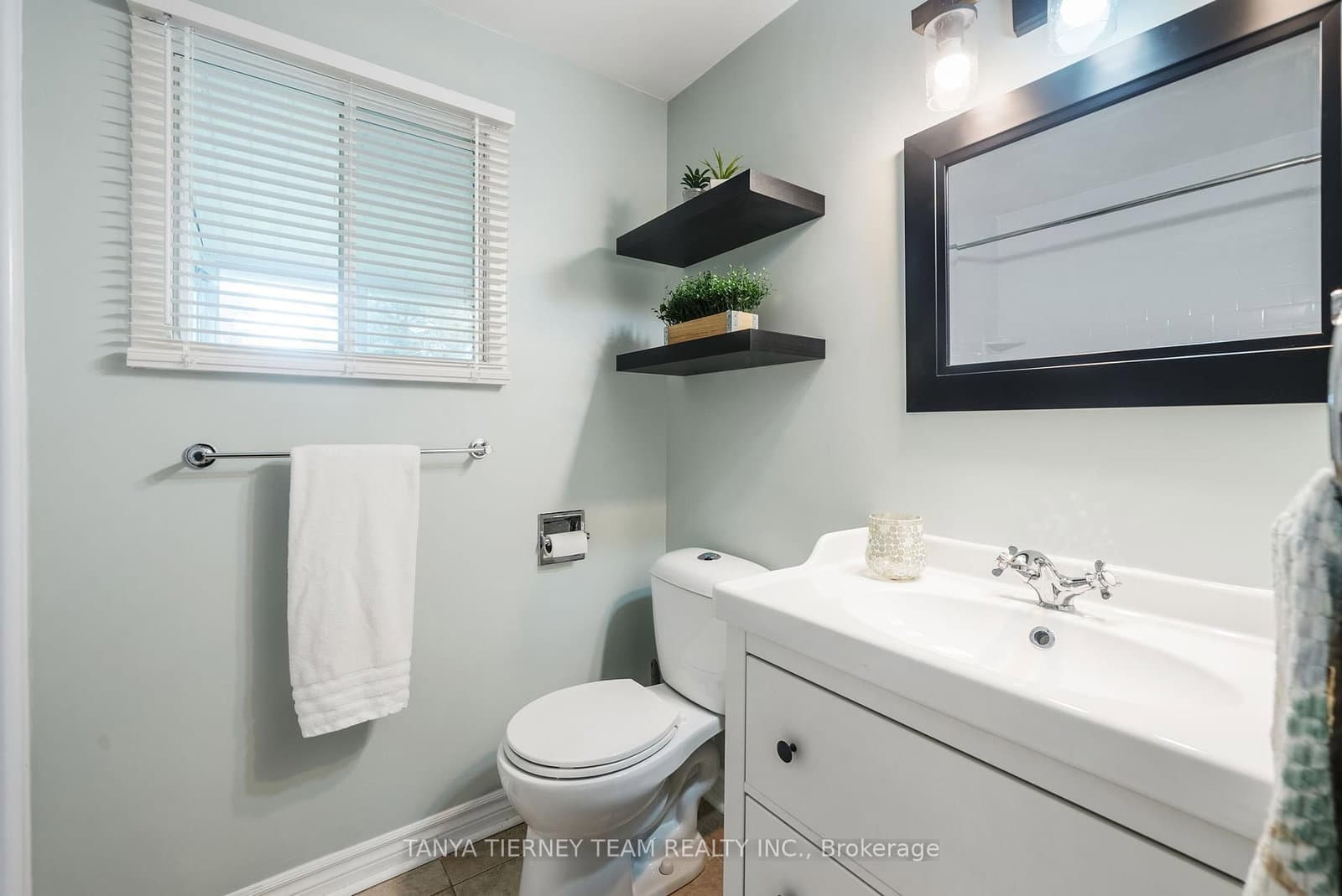 74 The Cove Rd, Newcastle - Photo 25 of 40