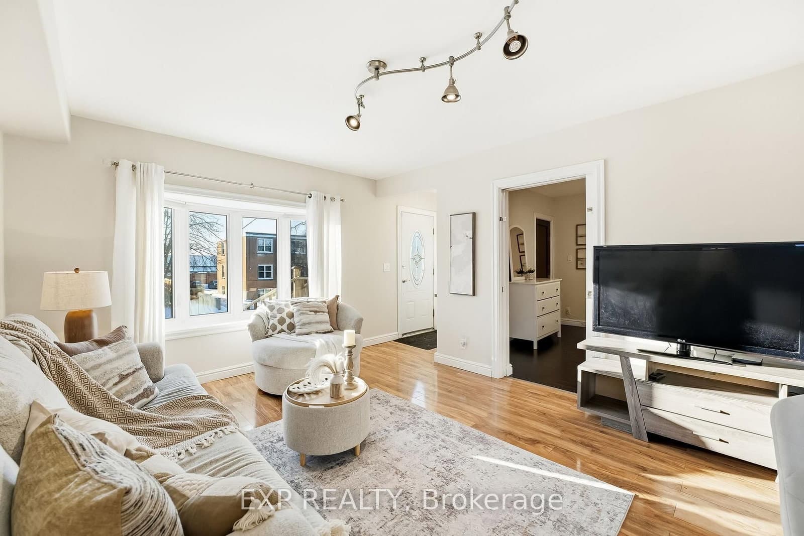 77 Westmount St, Oshawa - Photo 10 of 40