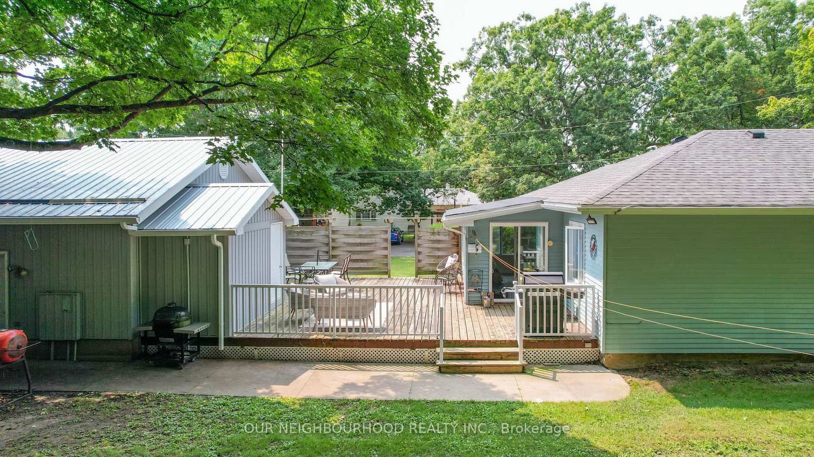 8570 Dale Rd, Cobourg - Photo 2 of 24