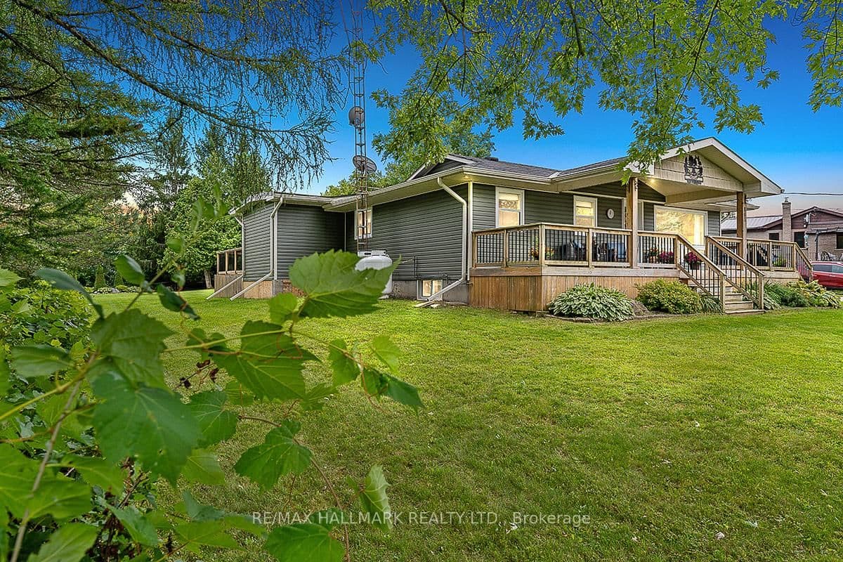 863 Kimberly Dr, Ennismore