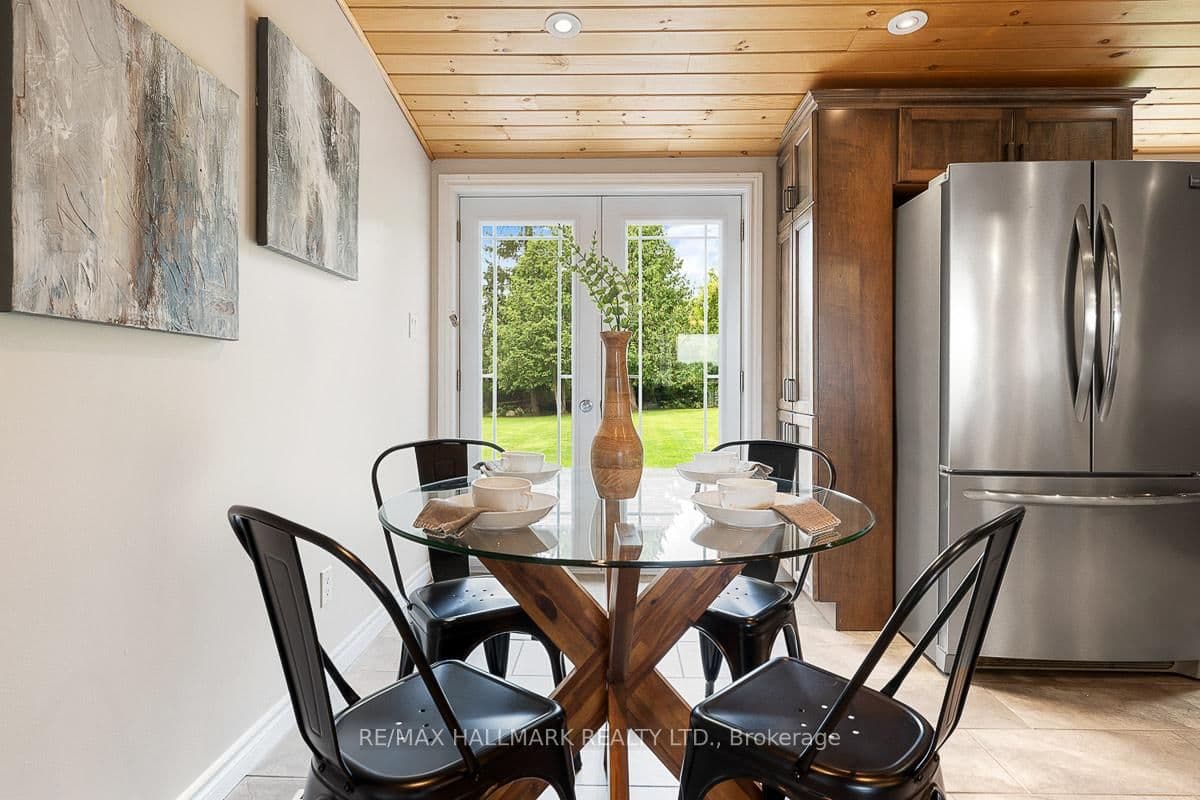 863 Kimberly Dr, Ennismore - Photo 16 of 40