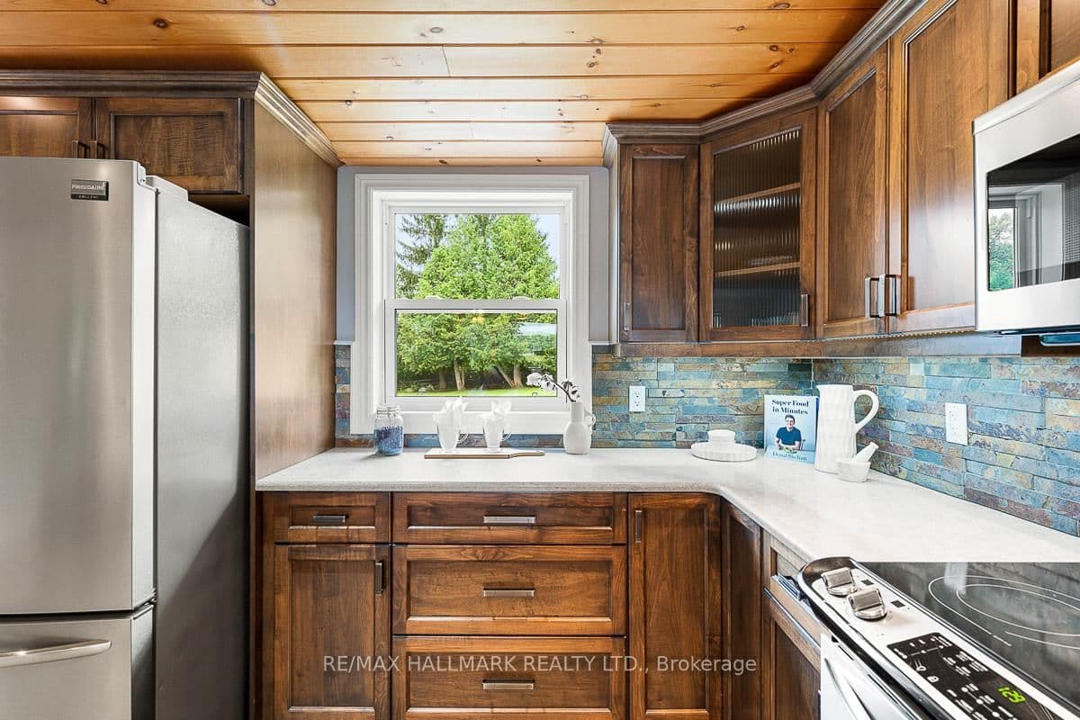 863 Kimberly Dr, Ennismore - Photo 18 of 40