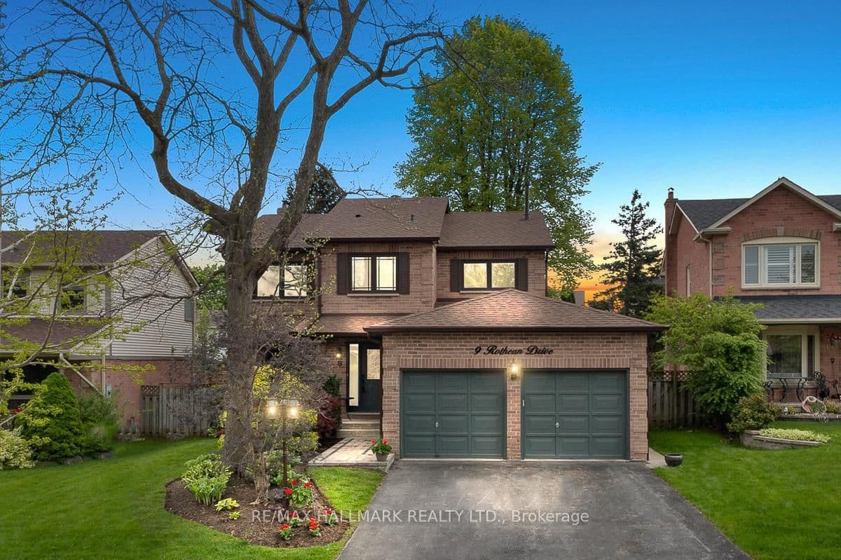 9 Rothean Dr, Whitby