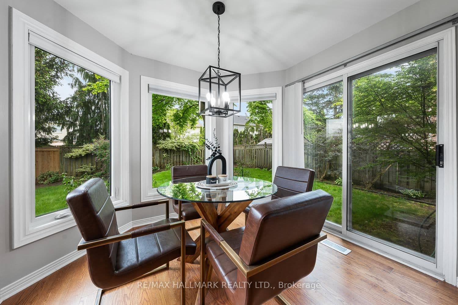 9 Rothean Dr, Whitby - Photo 21 of 40