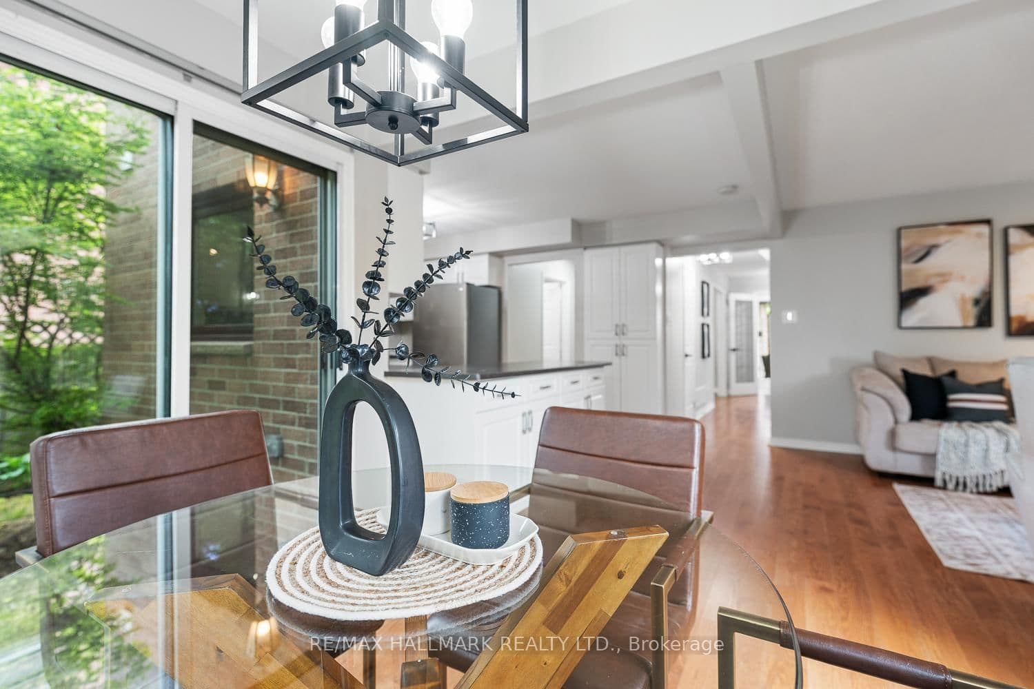 9 Rothean Dr, Whitby - Photo 22 of 40