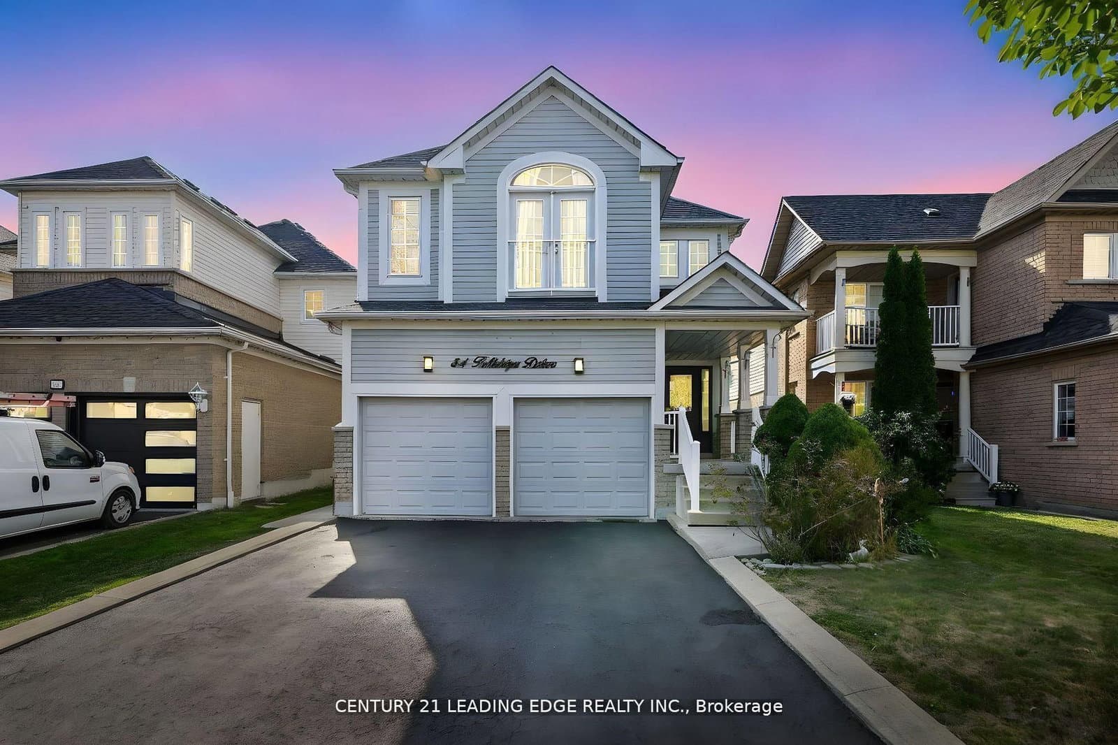 91 Tallships Dr, Whitby - Photo 2 of 40