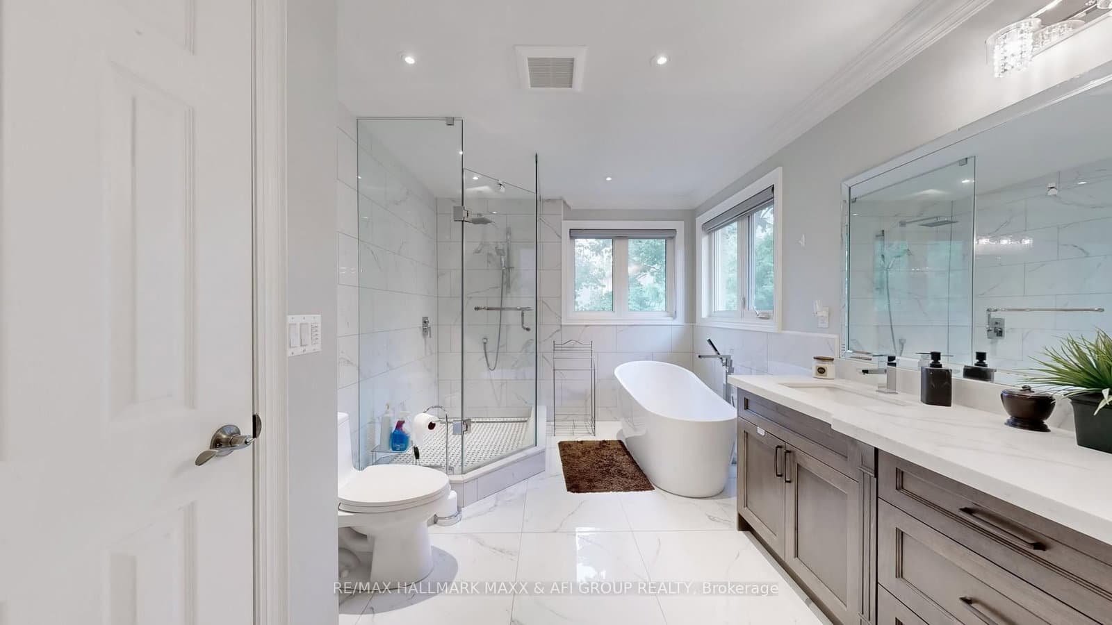 94 Corner Ridge Rd, Aurora - Photo 26 of 40